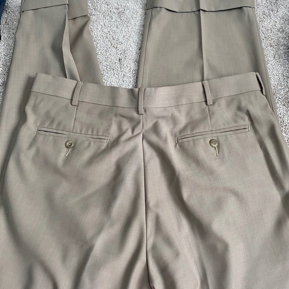 Men’s dress pants - Picture 3 of 3